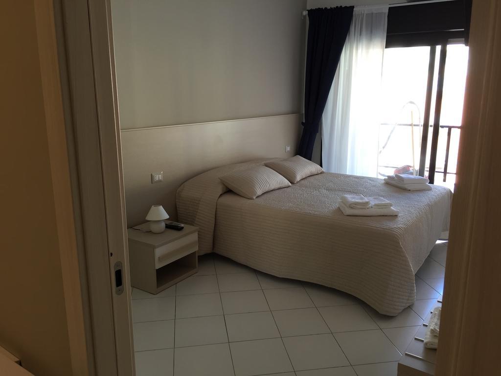Appartamento 403 Messina Cameră foto
