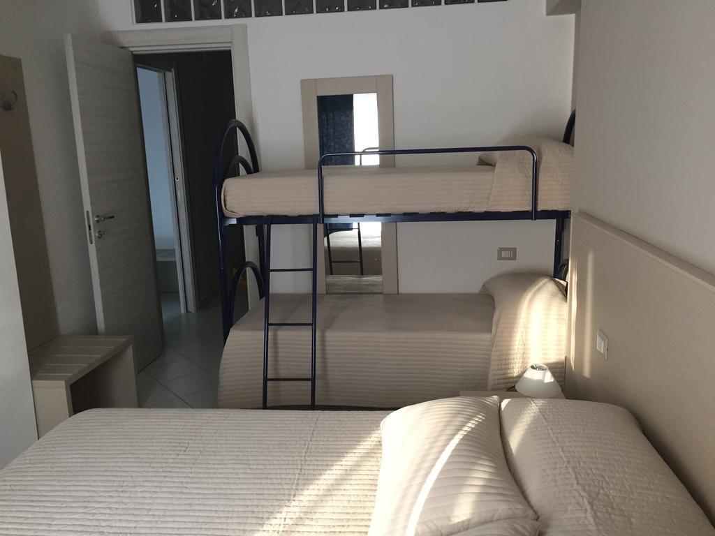 Appartamento 403 Messina Cameră foto